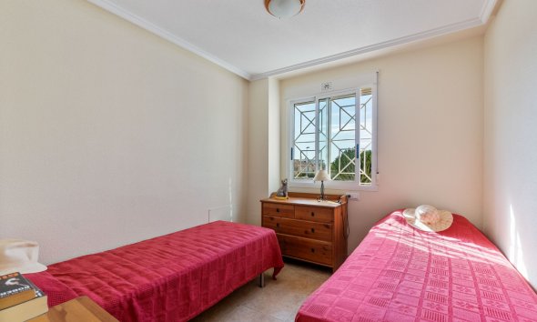 Reventa - Adosado -
Torrevieja