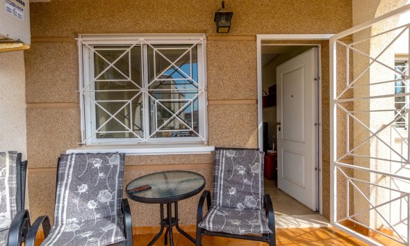 Reventa - Adosado -
Torrevieja