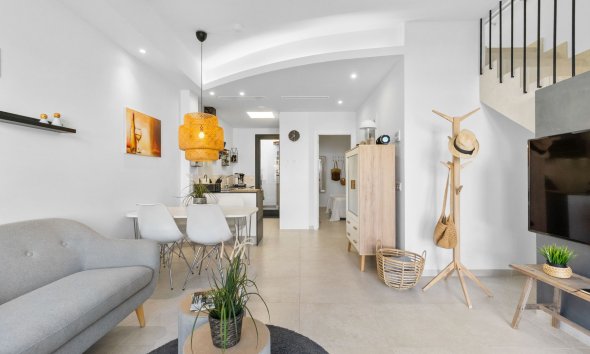 Reventa - Adosado -
Orihuela Costa - Villamartín