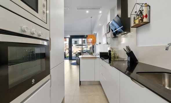 Reventa - Adosado -
Orihuela Costa - Villamartín