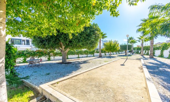 Reventa - Adosado -
Orihuela Costa - Villamartín