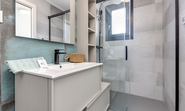 Obra nueva - Villa -
La Mata