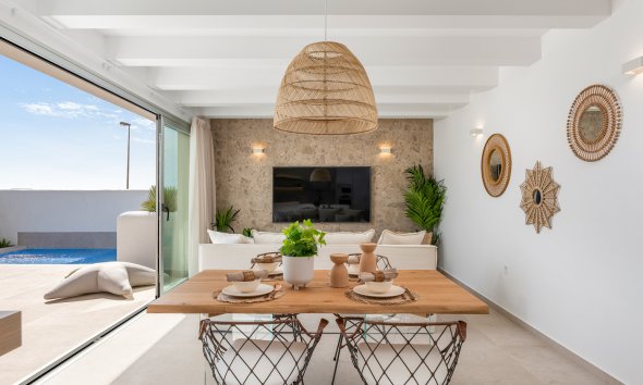 Obra nueva - Villa -
Los Alcázares