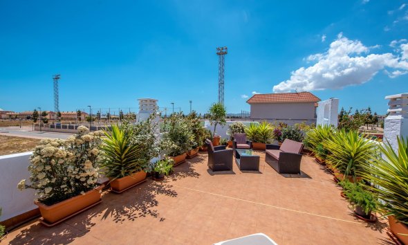 Obra nueva - Villa -
Los Alcázares