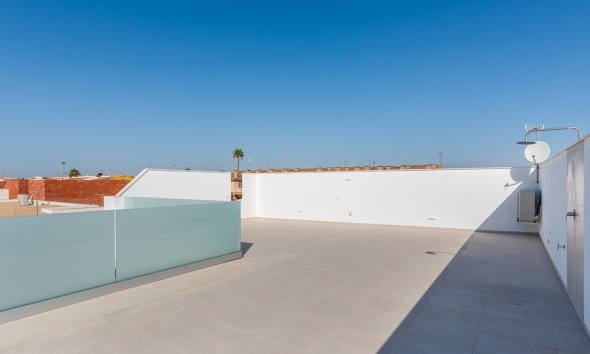 Obra nueva - Villa -
Los Alcázares