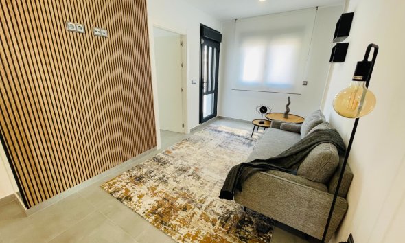 Obra nueva - Villa -
Torrevieja