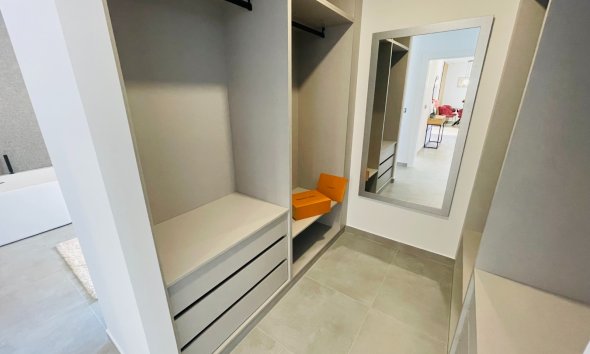 Obra nueva - Villa -
Torrevieja