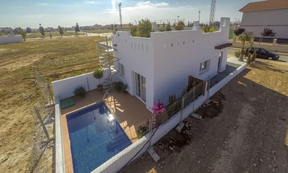 Obra nueva - Villa -
Los Alcázares