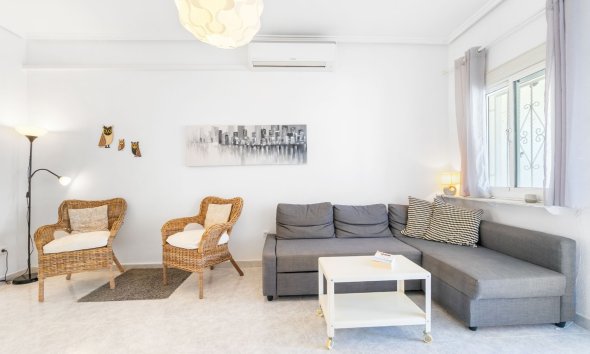 Resale - Townhouse -
Ciudad Quesada