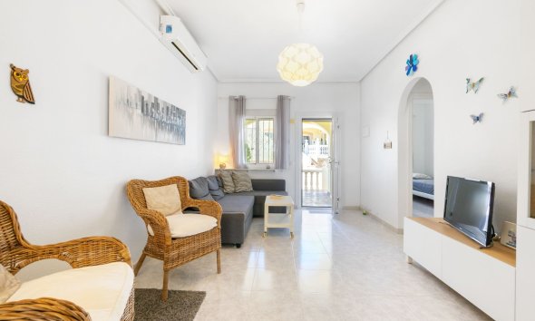 Resale - Townhouse -
Ciudad Quesada