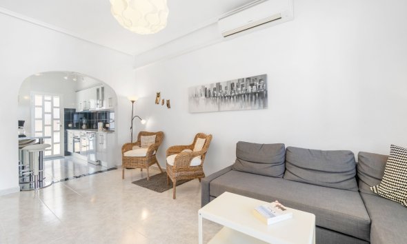 Resale - Townhouse -
Ciudad Quesada