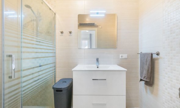 Resale - Townhouse -
Ciudad Quesada