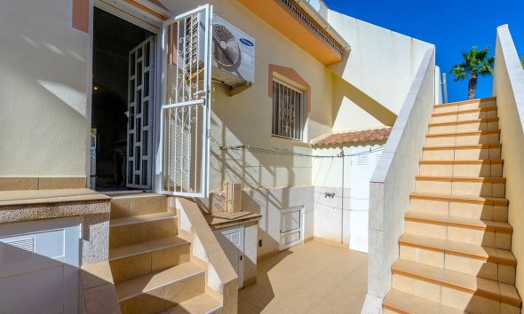 Resale - Townhouse -
Ciudad Quesada