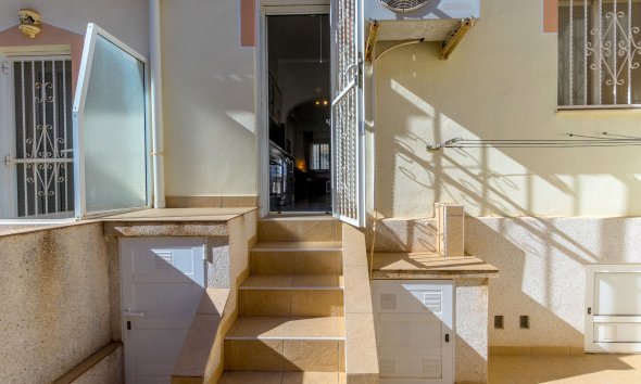 Resale - Townhouse -
Ciudad Quesada