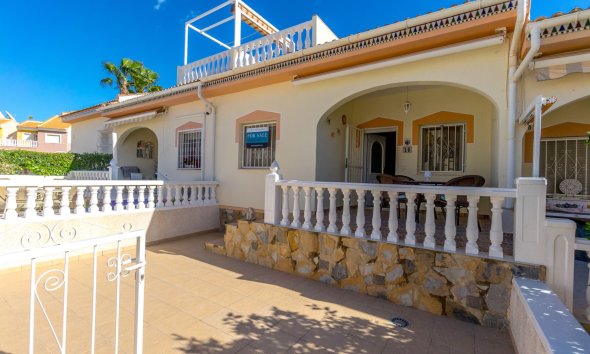 Resale - Townhouse -
Ciudad Quesada