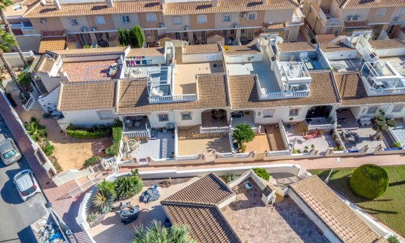 Resale - Townhouse -
Ciudad Quesada