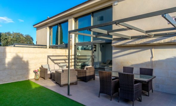 Gensalg - Villa -
Villamartín - Los Dolses