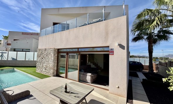 Nybyggeri - Villa -
Benijofar