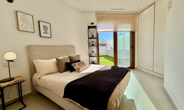 Nybyggeri - Villa -
Benijofar