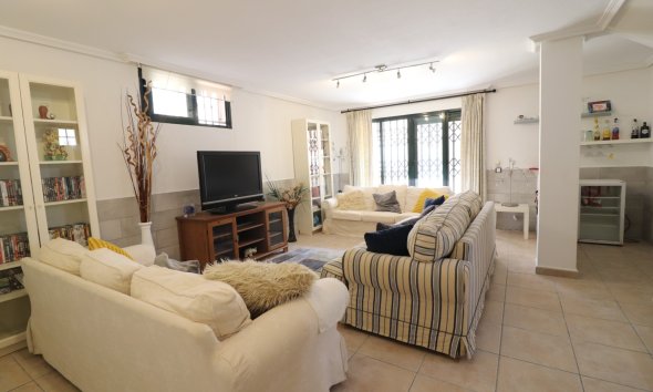 Gensalg - Villa -
Algorfa - Lo Crispin