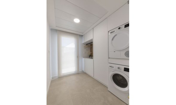 Obra nueva - Villa -
Murcia