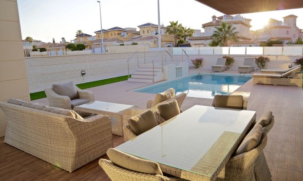 Nybyggeri - Villa -
Dehesa de Campoamor