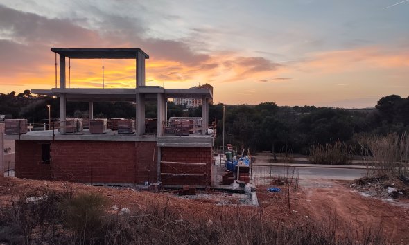 Nybyggeri - Villa -
Dehesa de Campoamor
