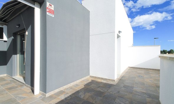 Gensalg - Rækkehus -
Torrevieja - Aguas Nuevas