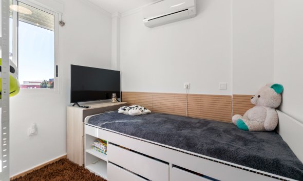 Gensalg - Rækkehus -
Orihuela Costa - Villamartín