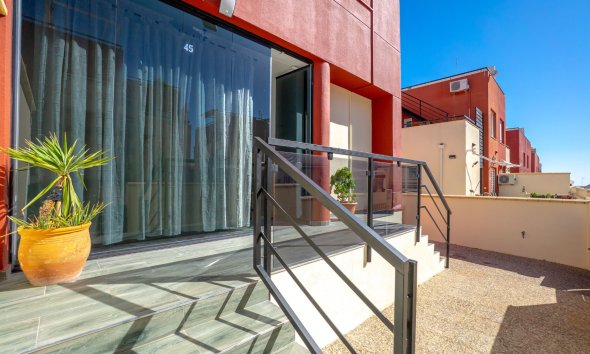 Gensalg - Rækkehus -
Orihuela Costa - Villamartín