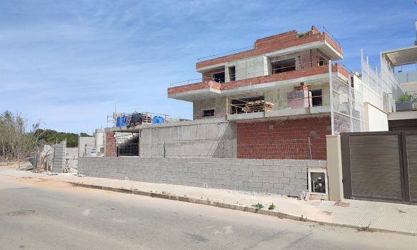 Nybyggeri - Villa -
Dehesa de Campoamor