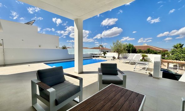 Nybyggeri - Villa -
Benijofar