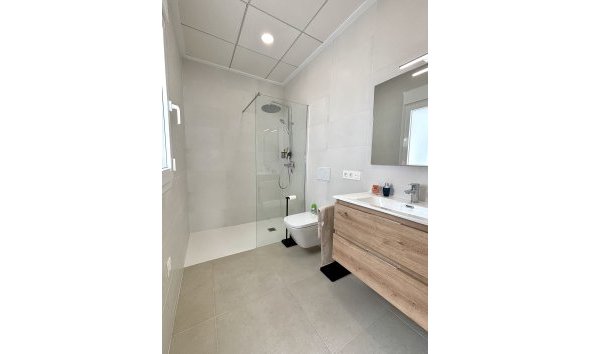 Nybyggeri - Villa -
Benijofar