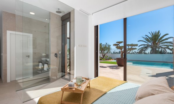 Obra nueva - Villa -
Los Alcázares