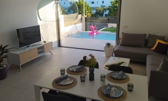 Nybyggeri - Rækkehus -
Orihuela Costa - Orihuela