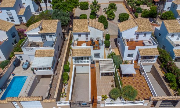 Resale - Villa -
Orihuela Costa - Punta Prima
