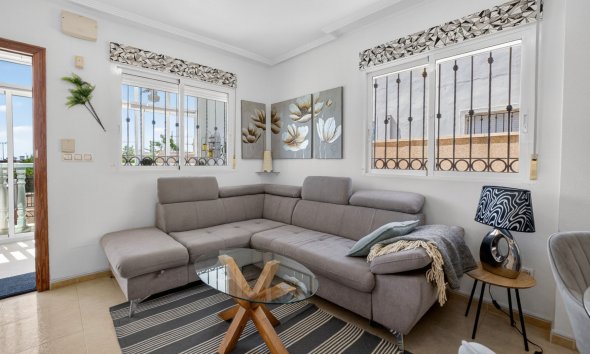 Resale - Villa -
Orihuela Costa - Punta Prima