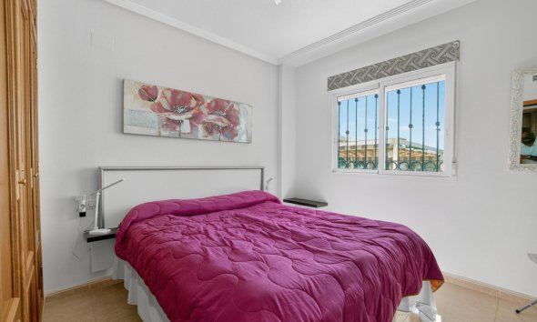 Resale - Villa -
Orihuela Costa - Punta Prima