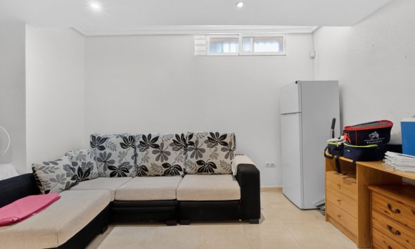Resale - Villa -
Orihuela Costa - Punta Prima