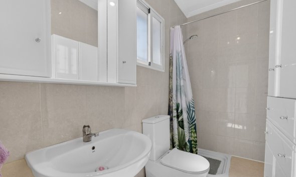 Resale - Villa -
Orihuela Costa - Punta Prima