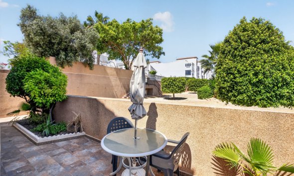 Resale - Villa -
Orihuela Costa - Punta Prima