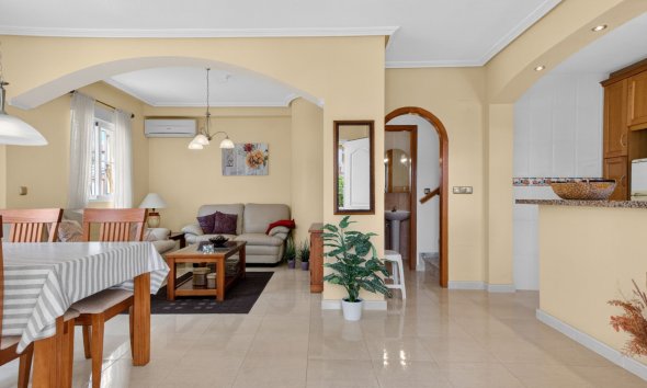 Gensalg - Rækkehus -
Orihuela Costa - Lomas De Cabo Roig
