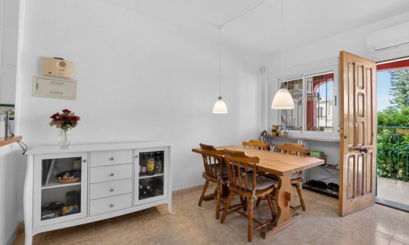 Resale - Townhouse -
Torrevieja