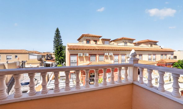 Resale - Townhouse -
Torrevieja