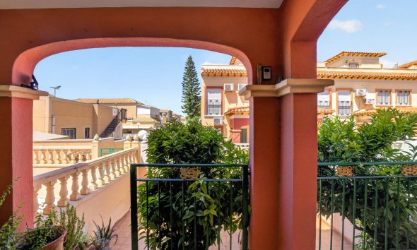 Resale - Townhouse -
Torrevieja