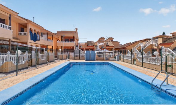 Resale - Townhouse -
Torrevieja