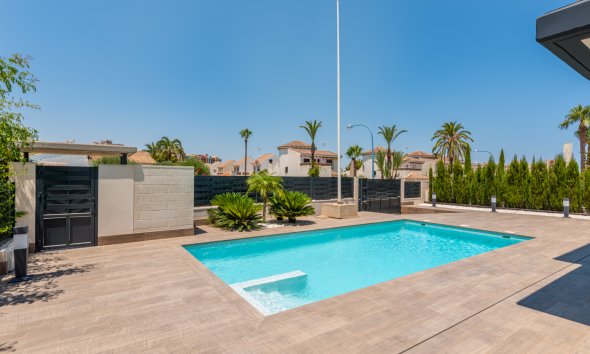 New Build - Villa -
Playa Paraiso