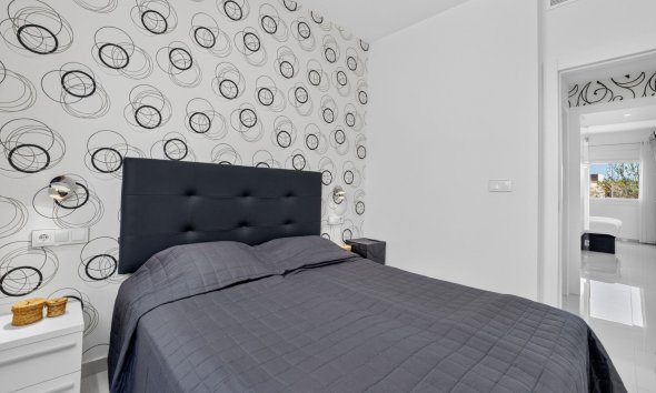 Resale - Apartment -
Torrevieja