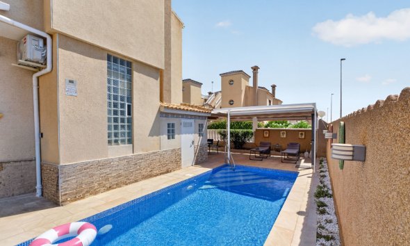Gensalg - Rækkehus -
Orihuela Costa - Lomas De Cabo Roig