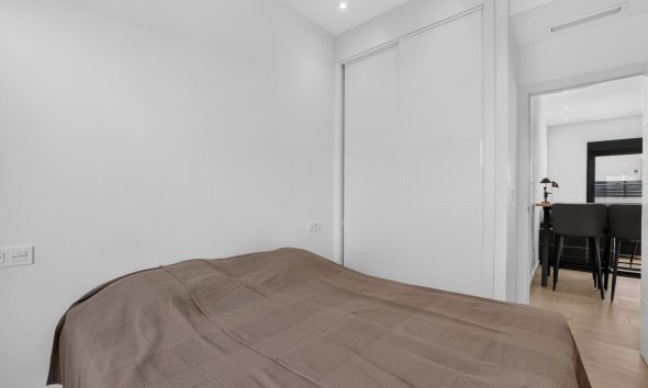 Resale - Villa -
Torrevieja